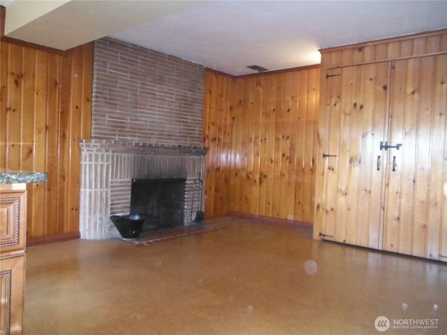 4903 3rd Avenue NW, Seattle, WA 98107