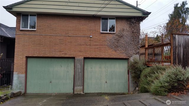 4903 3rd Avenue NW, Seattle, WA 98107