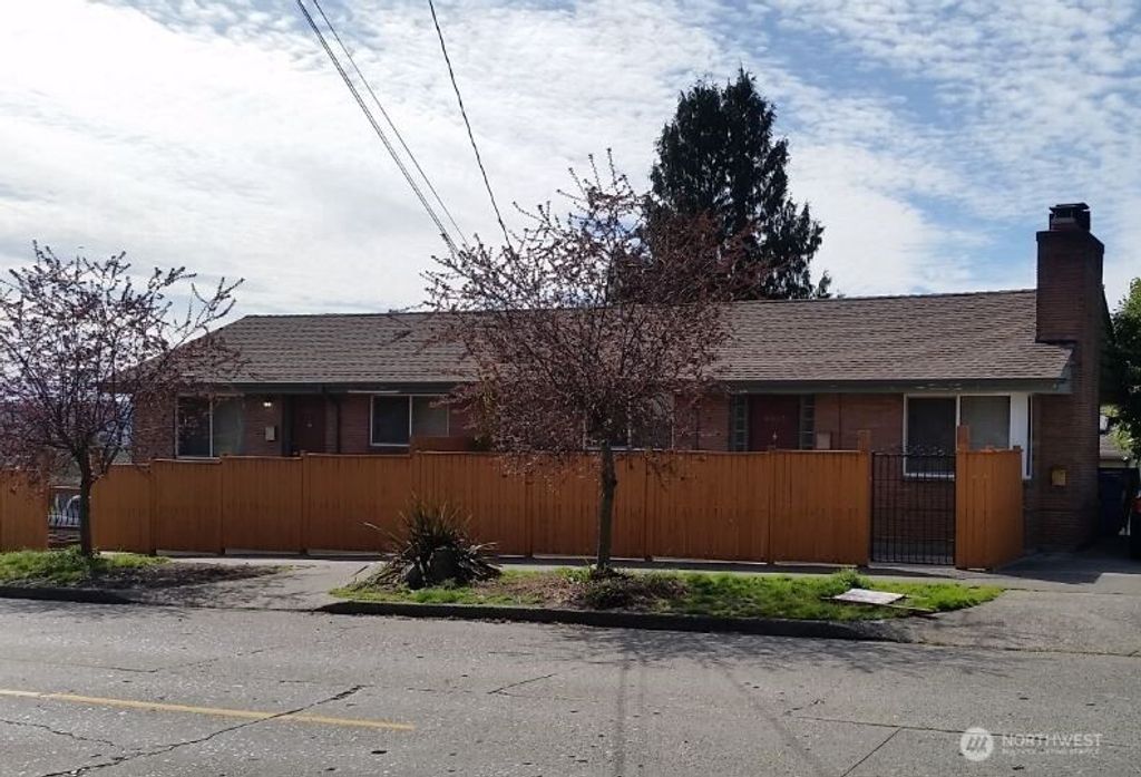 4903 3rd Avenue NW, Seattle, WA 98107
