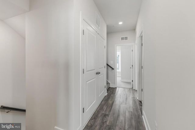 8269 FRONT LOOP, Rockville, MD 20855