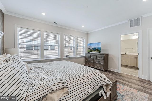 8269 FRONT LOOP, Rockville, MD 20855