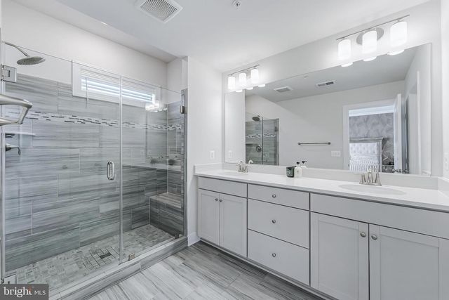 8269 FRONT LOOP, Rockville, MD 20855
