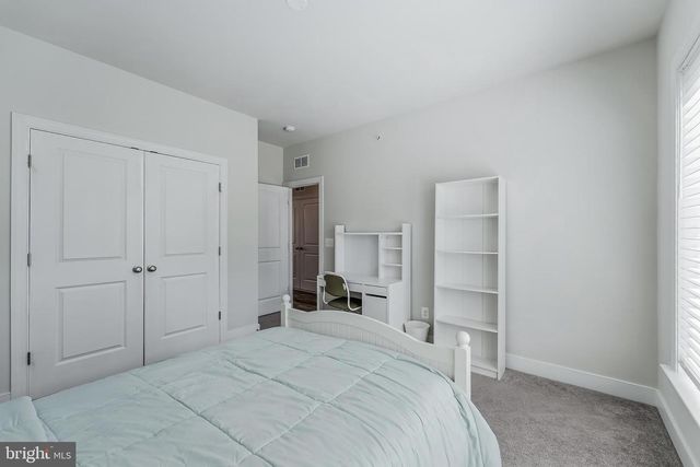 8269 FRONT LOOP, Rockville, MD 20855