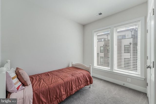 8269 FRONT LOOP, Rockville, MD 20855