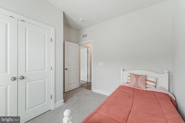 8269 FRONT LOOP, Rockville, MD 20855