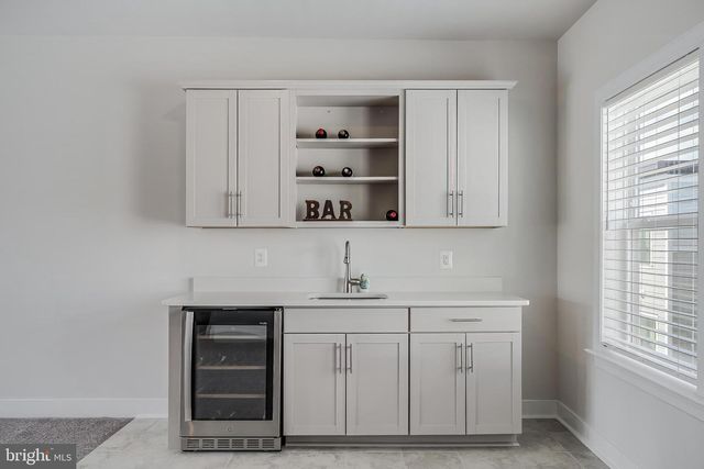 8269 FRONT LOOP, Rockville, MD 20855