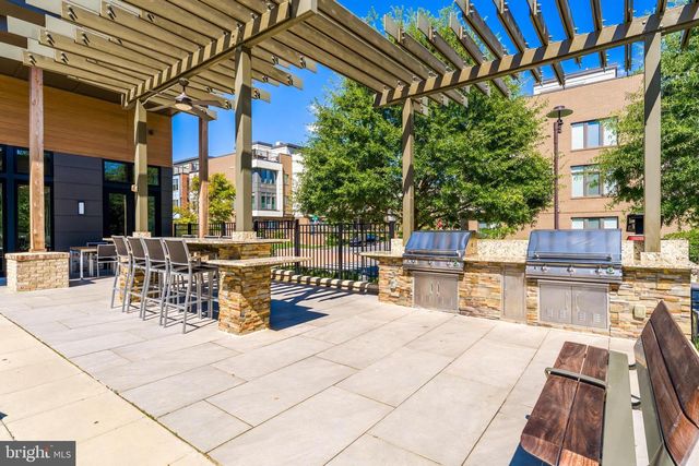 8269 FRONT LOOP, Rockville, MD 20855