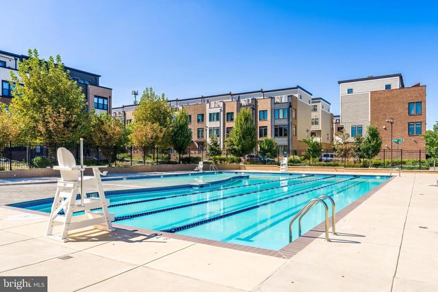 8269 FRONT LOOP, Rockville, MD 20855