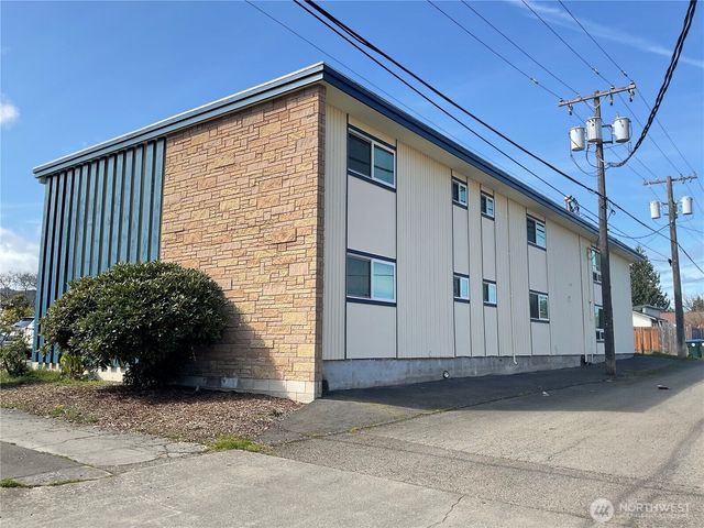 402 Laurel Street, Port Angeles, WA 98362