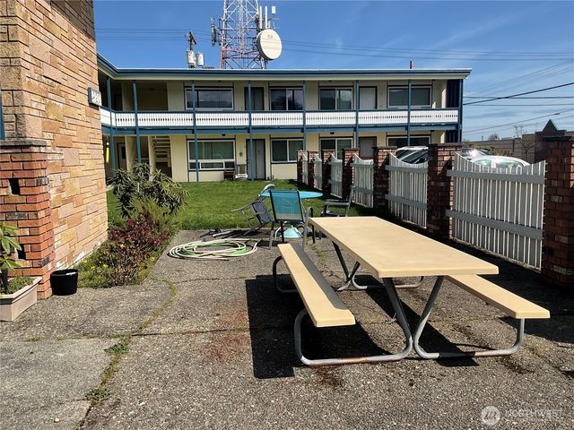 402 Laurel Street, Port Angeles, WA 98362