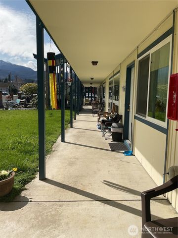 402 Laurel Street, Port Angeles, WA 98362