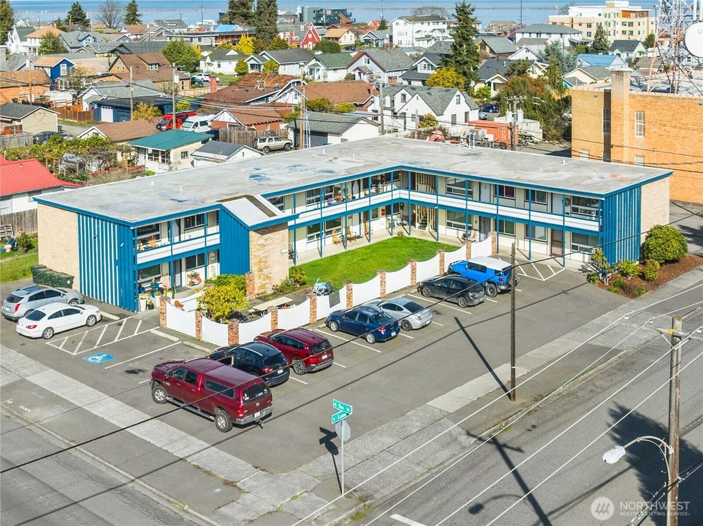 402 Laurel Street, Port Angeles, WA 98362