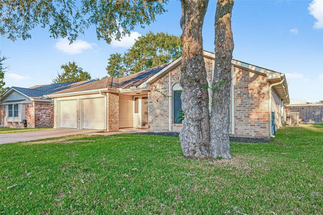 1414 Hitherfield Drive, Sugar Land, TX 77498