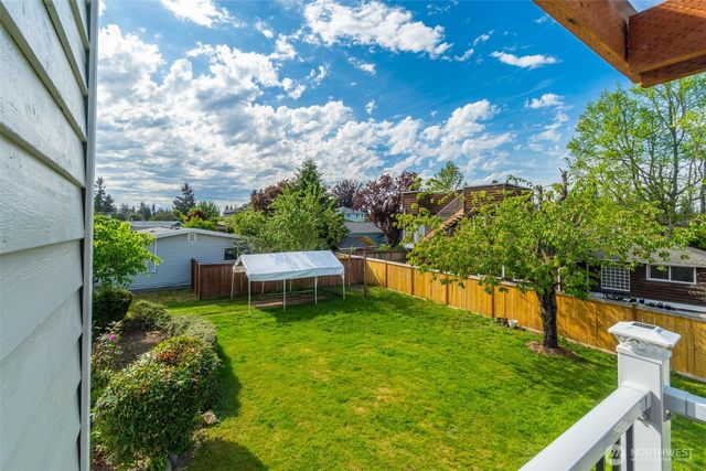20915 80th Place W, Edmonds, WA 98026