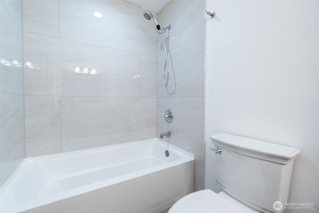 20915 80th Place W, Edmonds, WA 98026