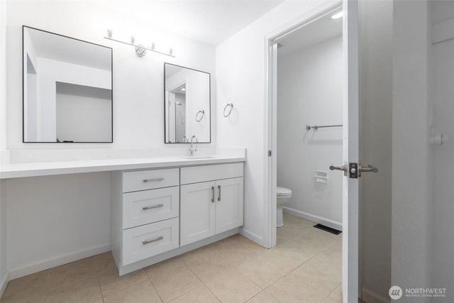 20915 80th Place W, Edmonds, WA 98026