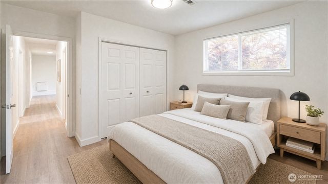 20915 80th Place W, Edmonds, WA 98026