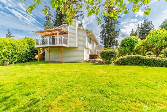 20915 80th Place W, Edmonds, WA 98026