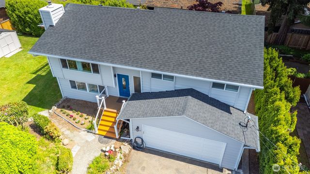 20915 80th Place W, Edmonds, WA 98026