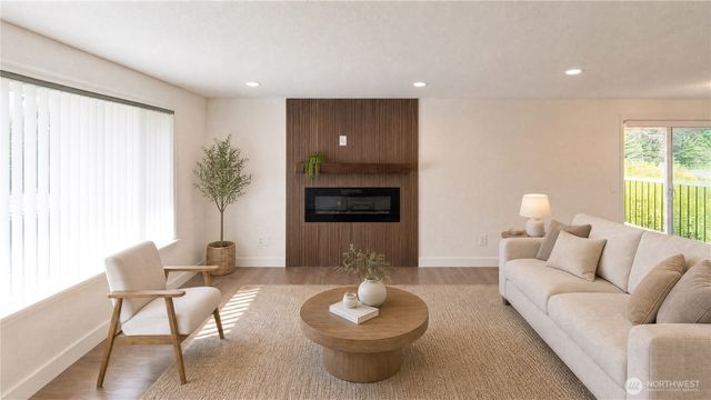 20915 80th Place W, Edmonds, WA 98026