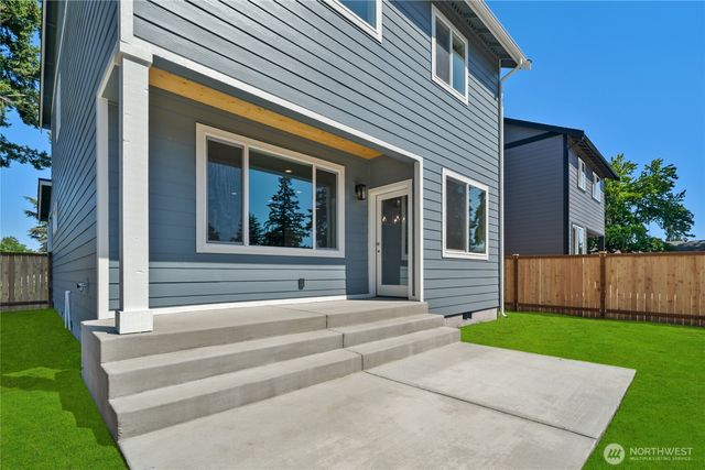12902 Yakima Avenue S, Tacoma, WA 98444