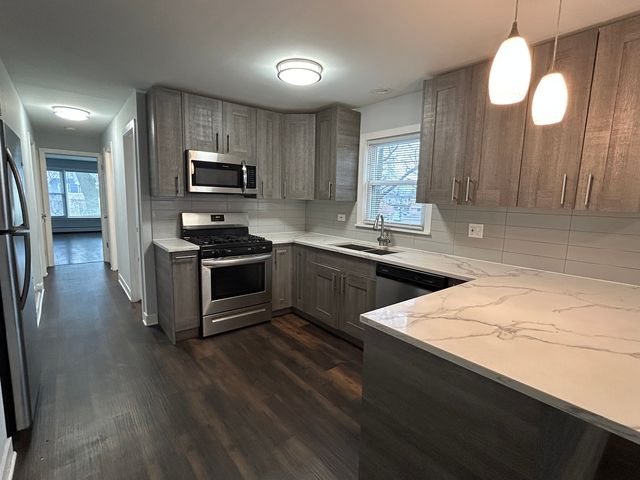 5340 N Central Avenue 2ND, Chicago, IL 60630