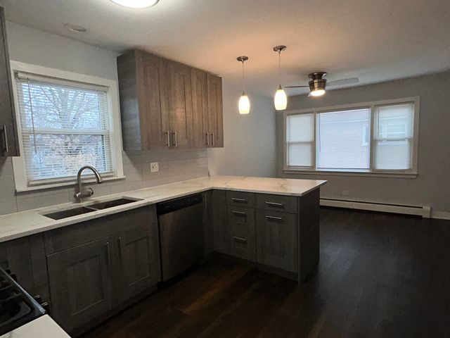 5340 N Central Avenue 2ND, Chicago, IL 60630