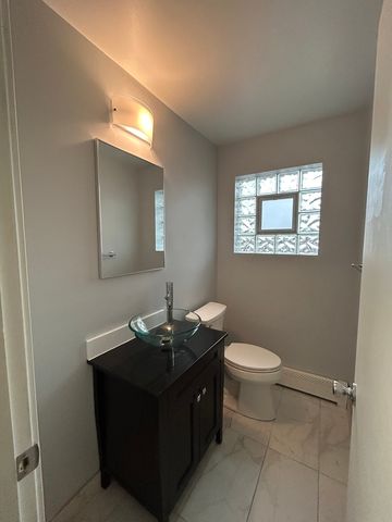 5340 N Central Avenue 2ND, Chicago, IL 60630