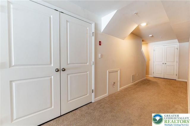 1031 Turnstone Drive, Upper Macungie Twp, PA 18051