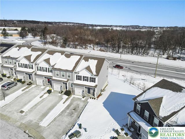 1031 Turnstone Drive, Upper Macungie Twp, PA 18051