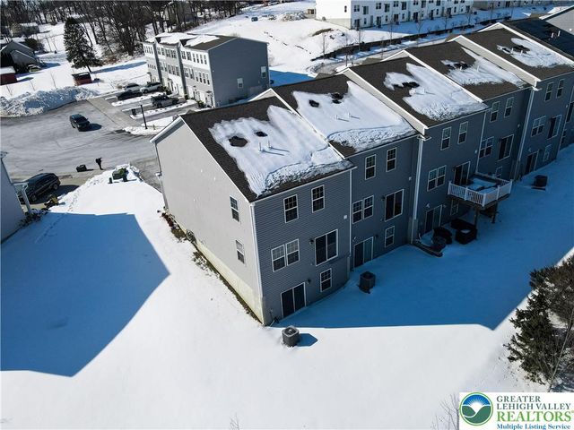 1031 Turnstone Drive, Upper Macungie Twp, PA 18051