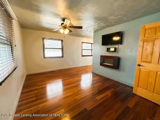 4765 Barton Road, Williamston, MI 48895