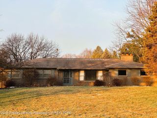 4765 Barton Road, Williamston, MI 48895