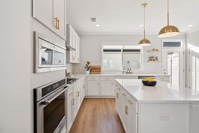 627 Southview Lane, Summerville, SC 29486