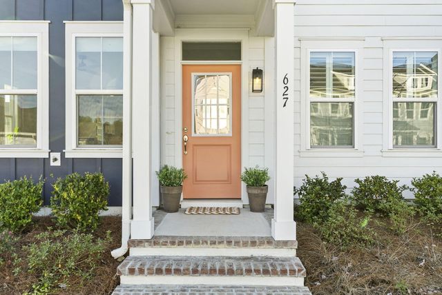 627 Southview Lane, Summerville, SC 29486