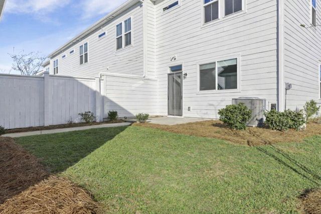 627 Southview Lane, Summerville, SC 29486