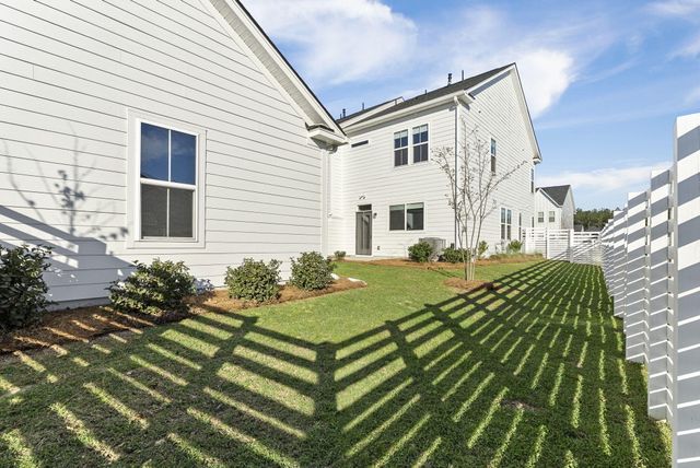 627 Southview Lane, Summerville, SC 29486