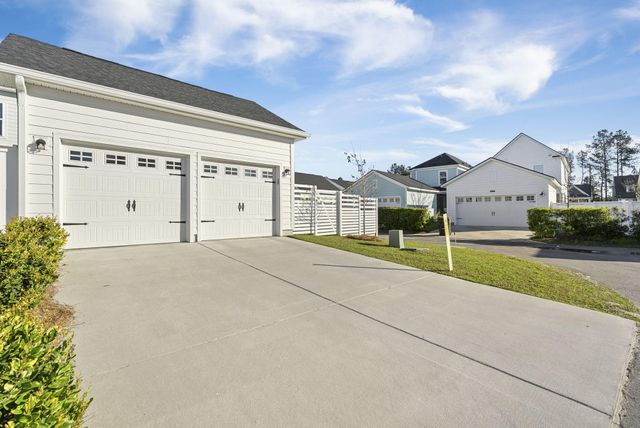 627 Southview Lane, Summerville, SC 29486