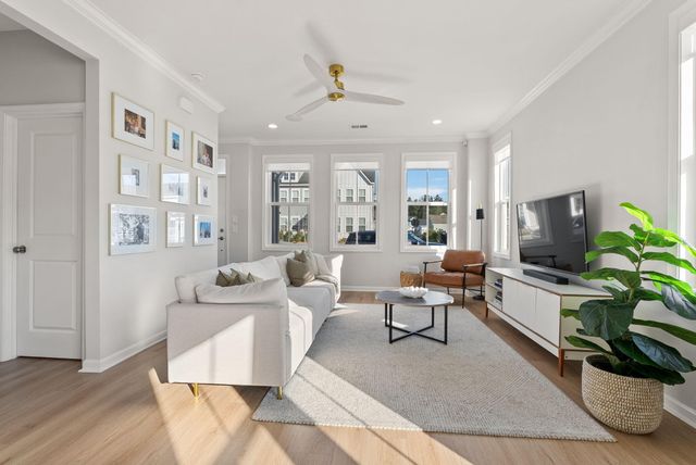 627 Southview Lane, Summerville, SC 29486