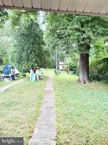 26 N MAIN ST, Spring City, PA 19475