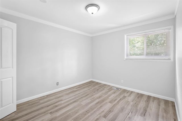 21135 La Salle Boulevard, Warren, MI 48089