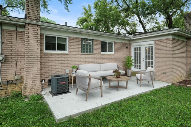 21135 La Salle Boulevard, Warren, MI 48089
