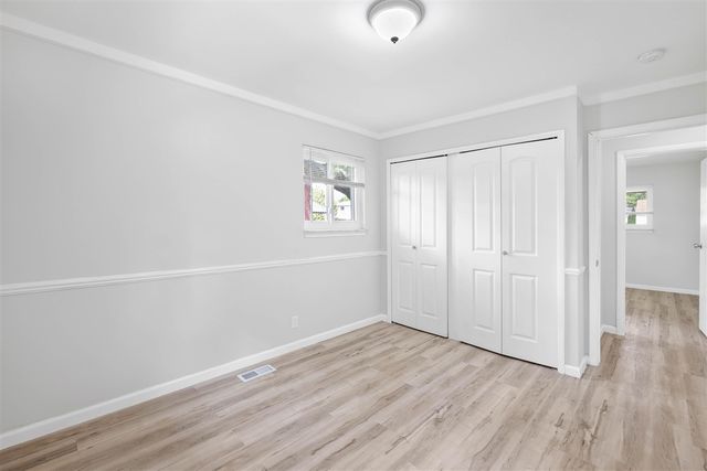 21135 La Salle Boulevard, Warren, MI 48089