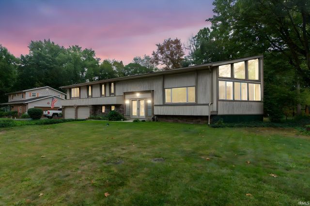 16830 Londonberry Lane, South Bend, IN 46635