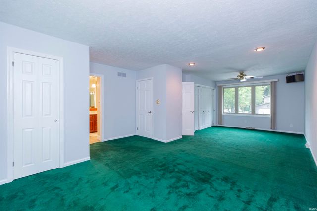 16830 Londonberry Lane, South Bend, IN 46635