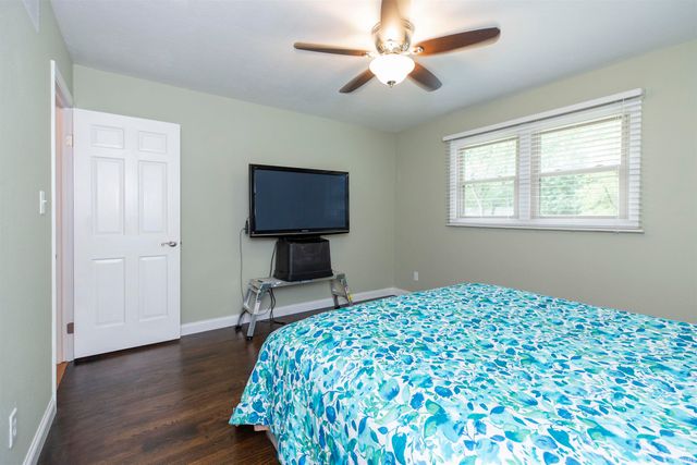 16830 Londonberry Lane, South Bend, IN 46635