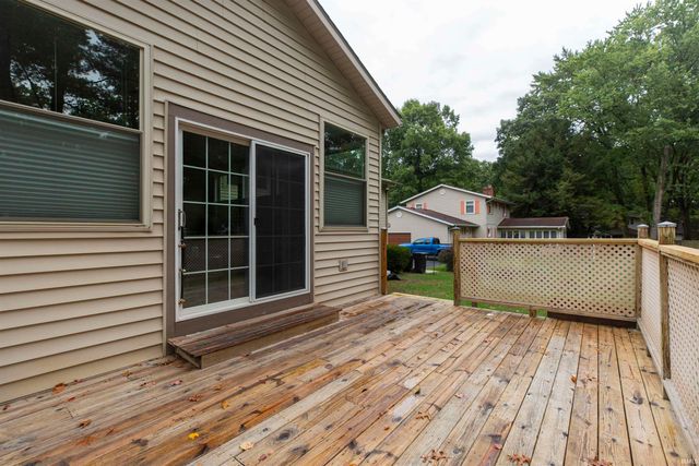 16830 Londonberry Lane, South Bend, IN 46635