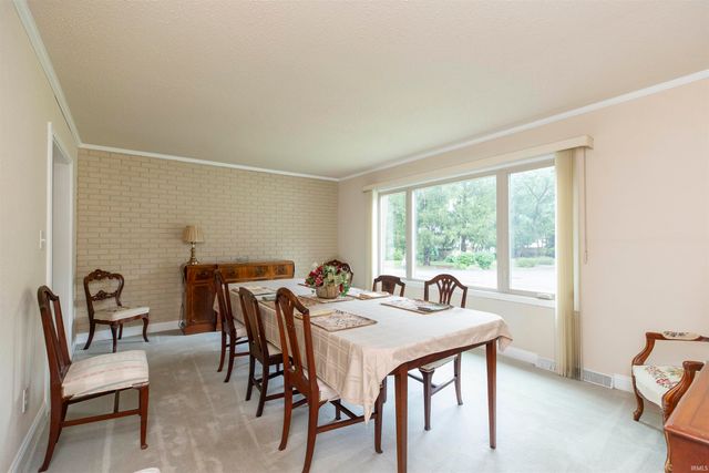 16830 Londonberry Lane, South Bend, IN 46635