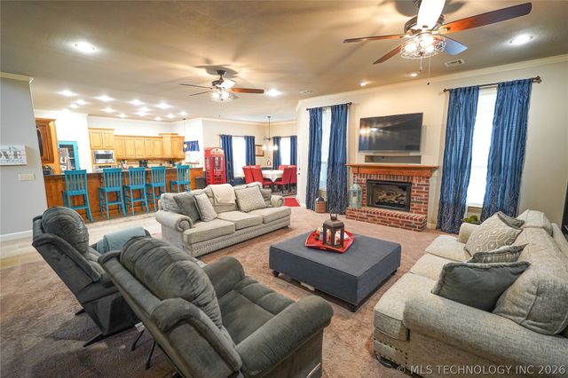 26915 E 135th Street S, Coweta, OK 74429