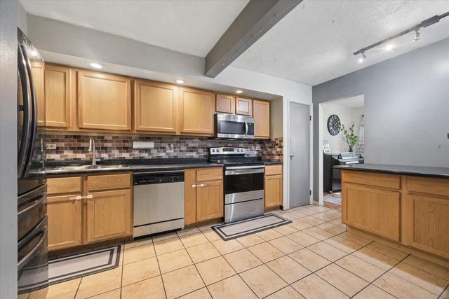 533 Jordan Way, Bolingbrook, IL 60440